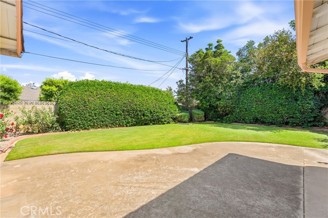 759 S Rosalind