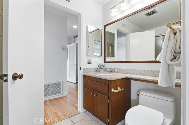 759 S Rosalind