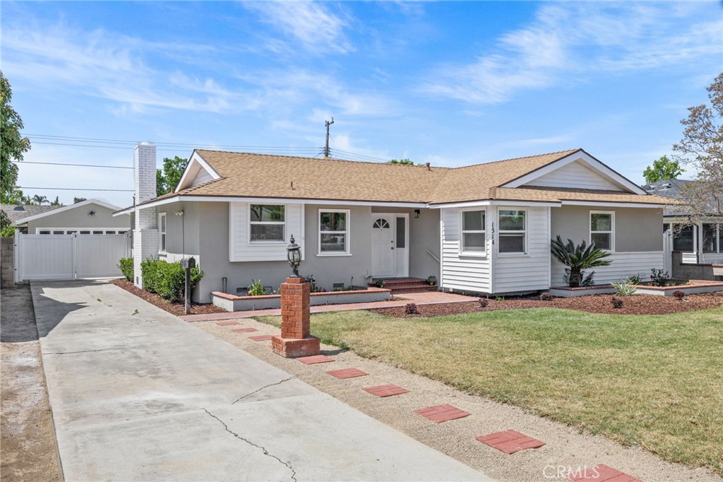 1514 E Palm