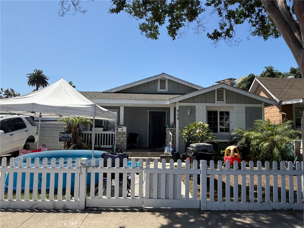 908 E Stafford Street