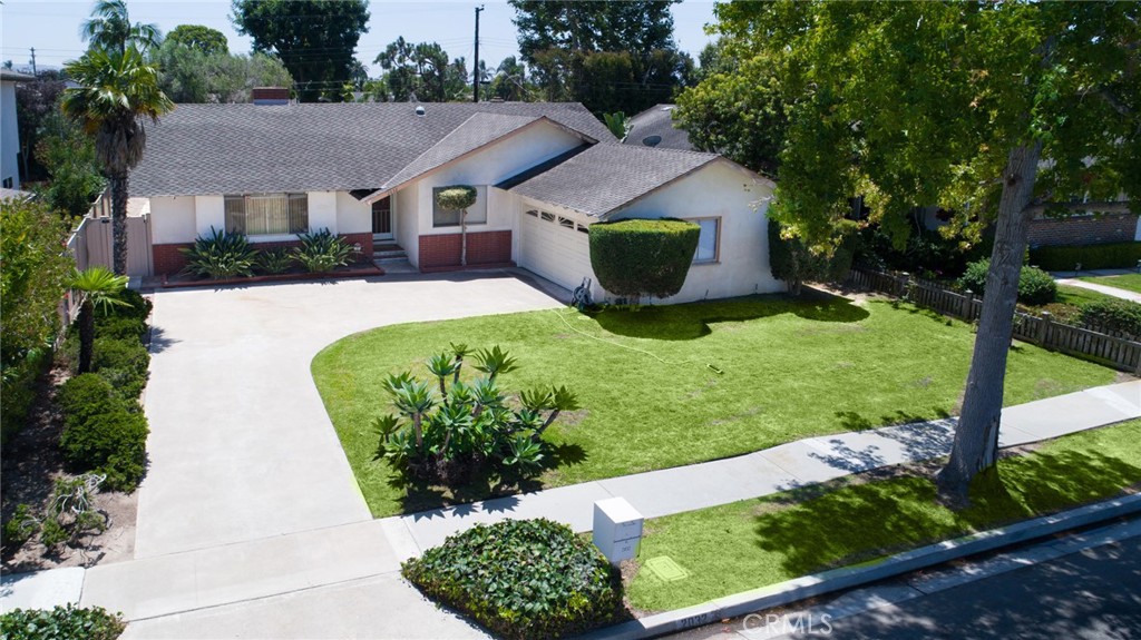 2032 Aliso Avenue