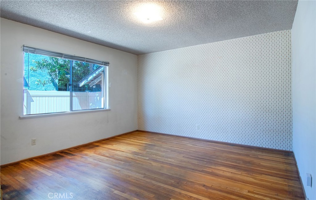 2032 Aliso Avenue