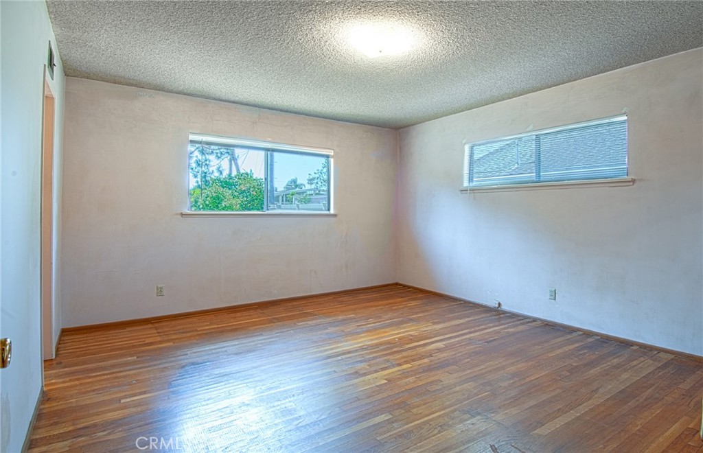 2032 Aliso Avenue