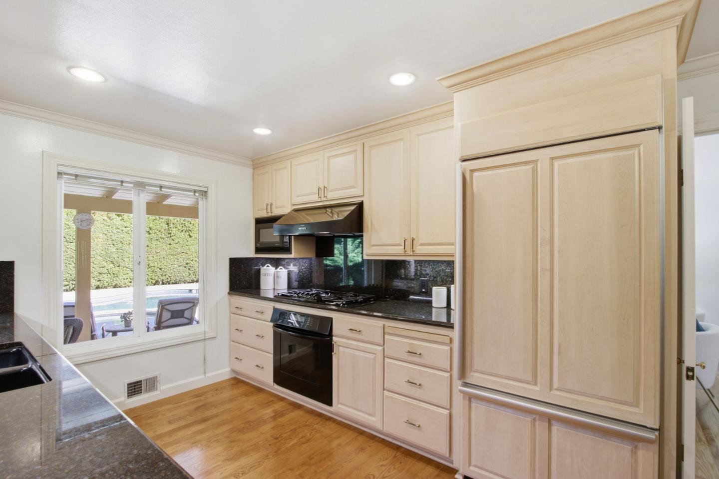 1141 Covington RD