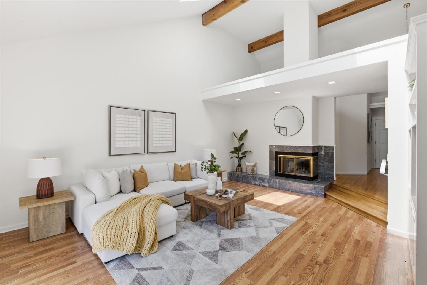 424 Greenbrier RD