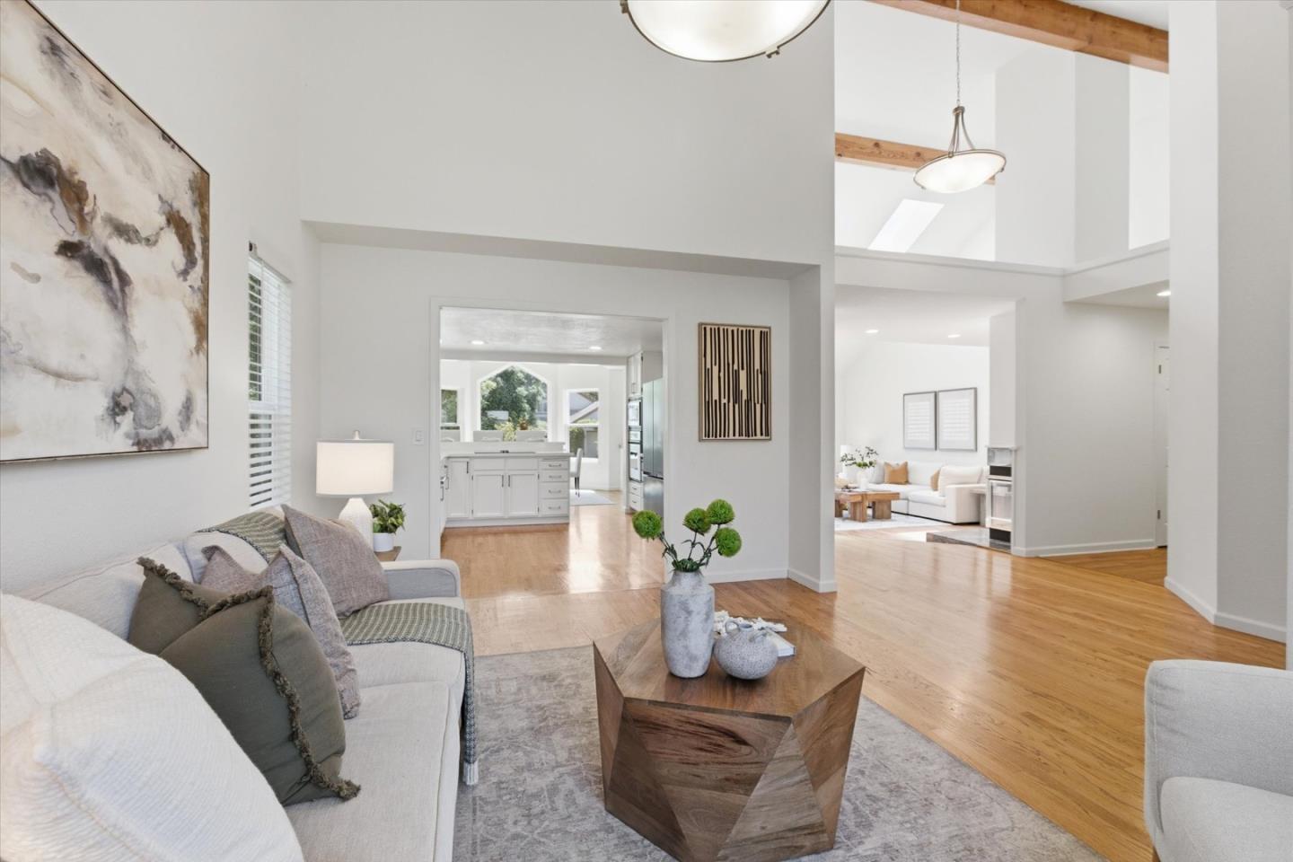 424 Greenbrier RD