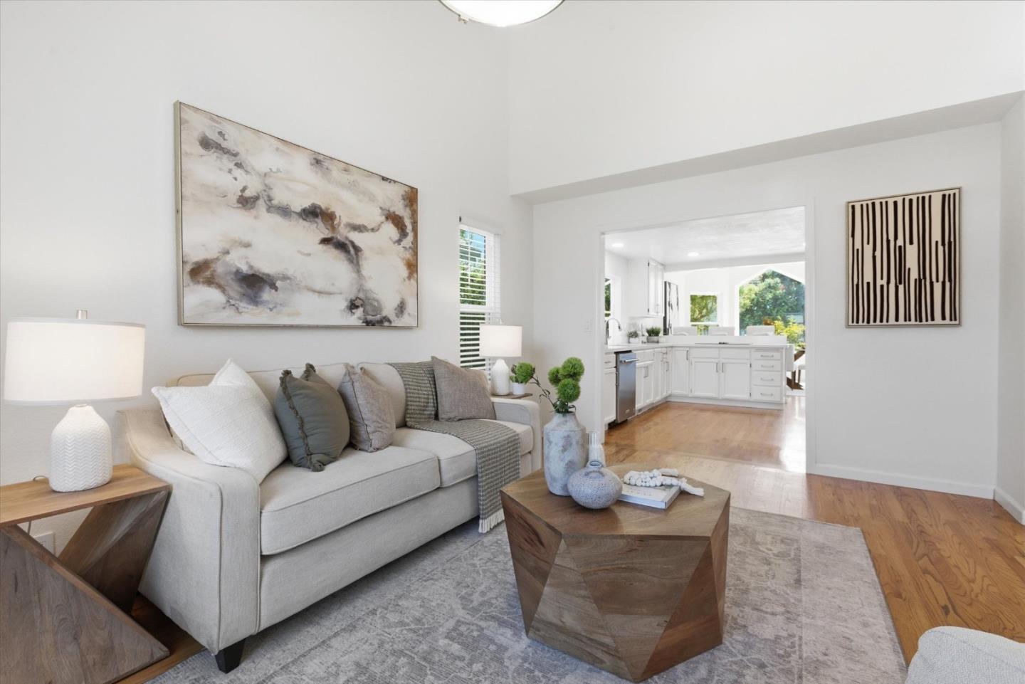 424 Greenbrier RD