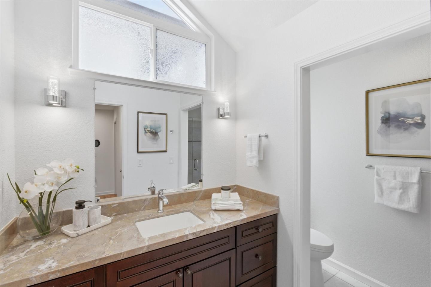 424 Greenbrier RD