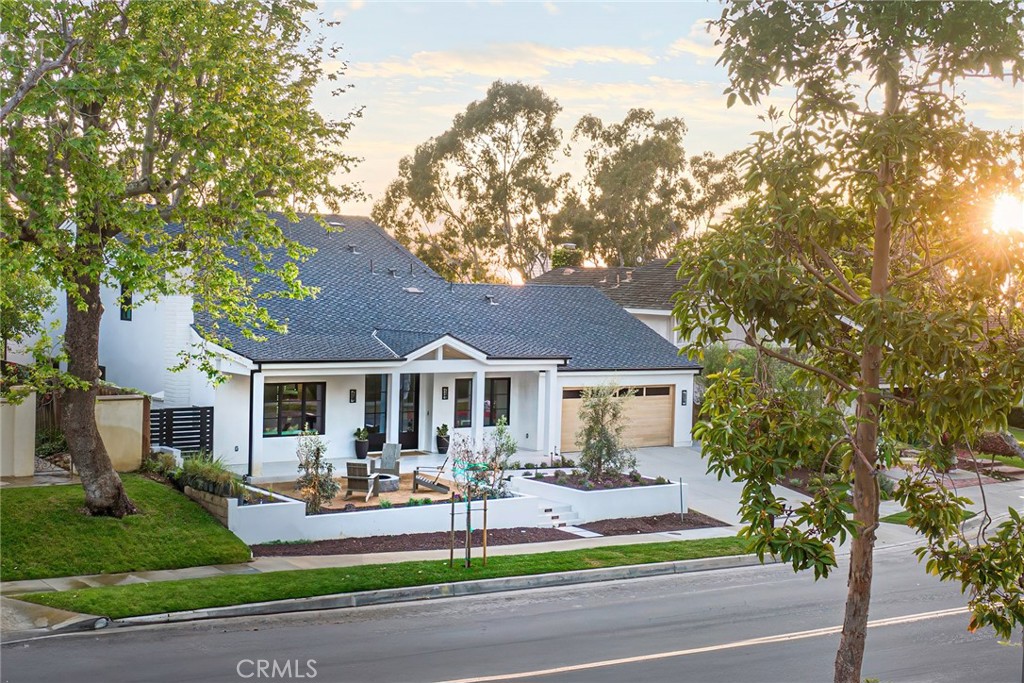 2207 Port Harwick Place
