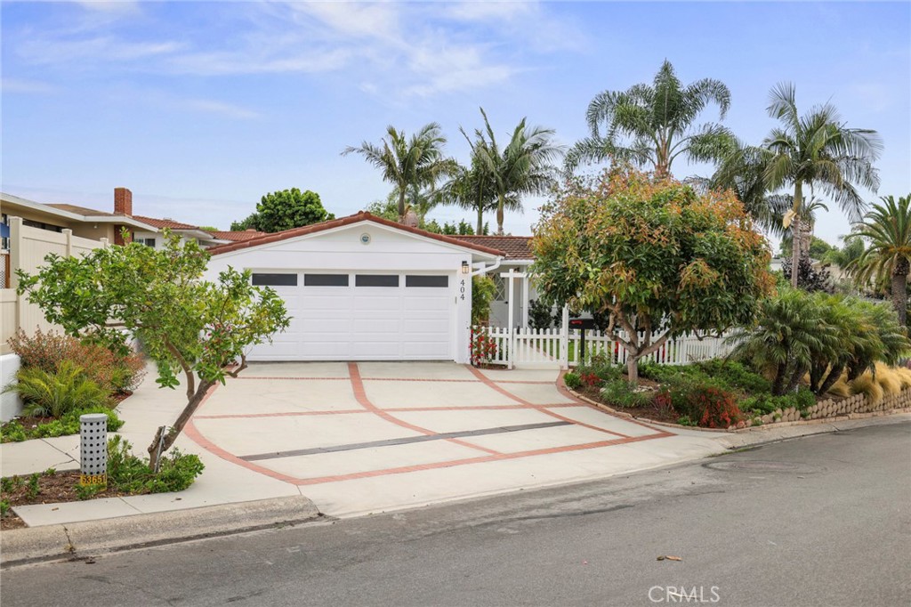 404 Serra Drive