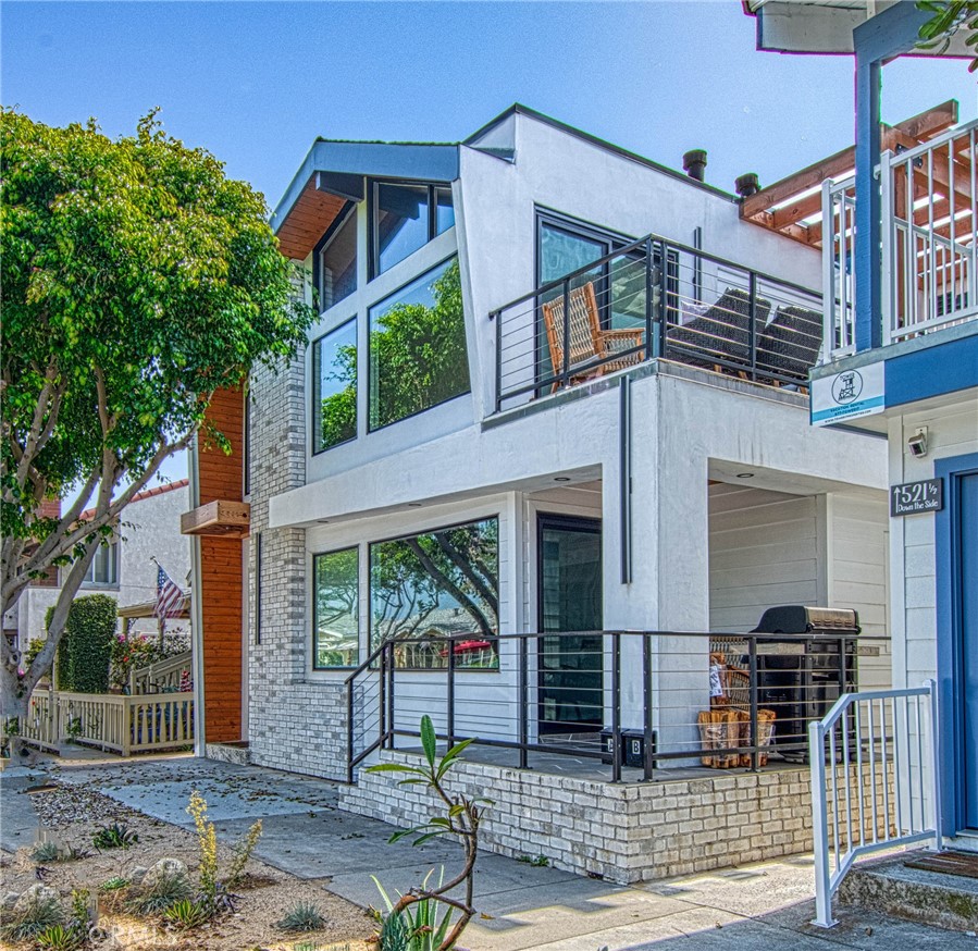 517 W Bay Avenue upper