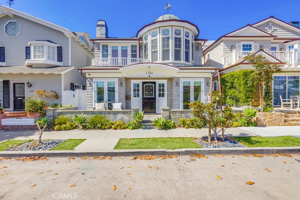 1733 Miramar Drive