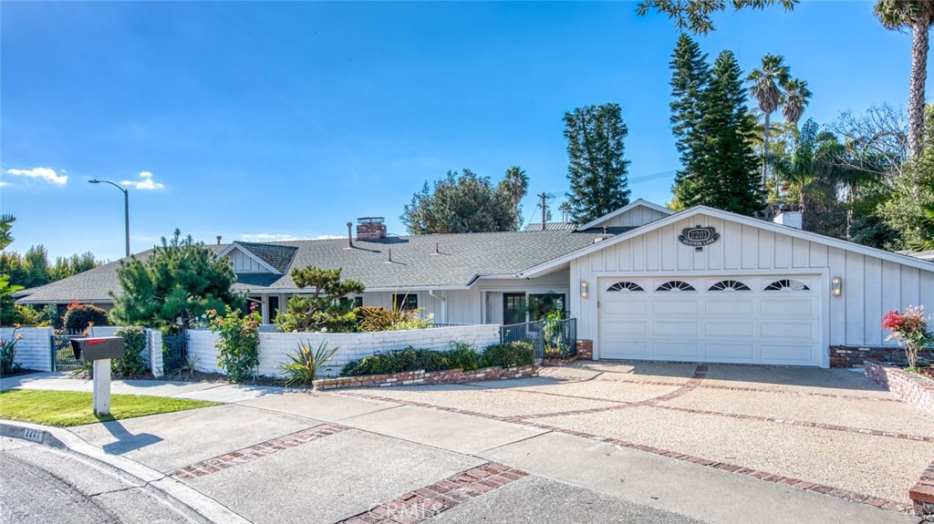 2201 Heather Lane