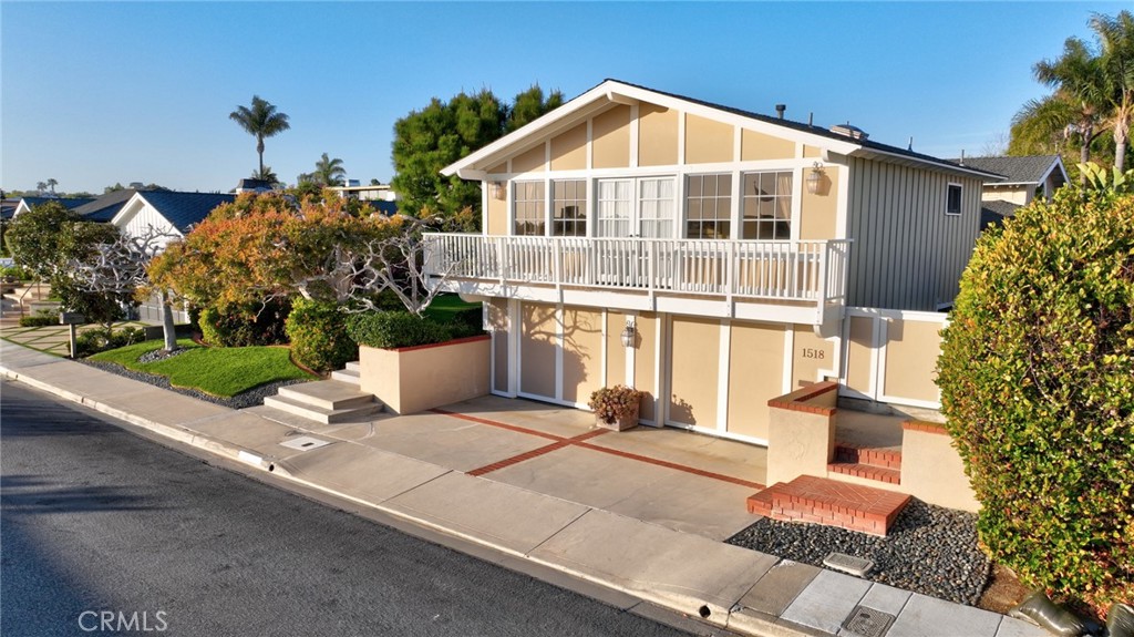 1518 Dolphin Terrace