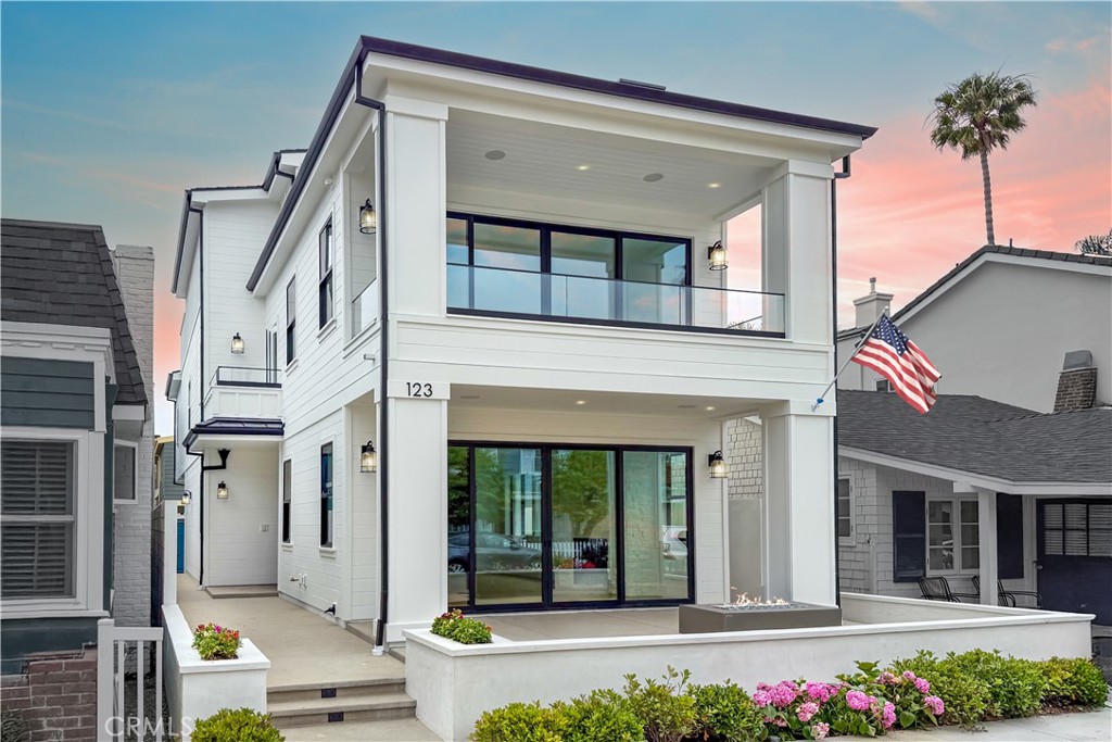 123 Crystal Avenue