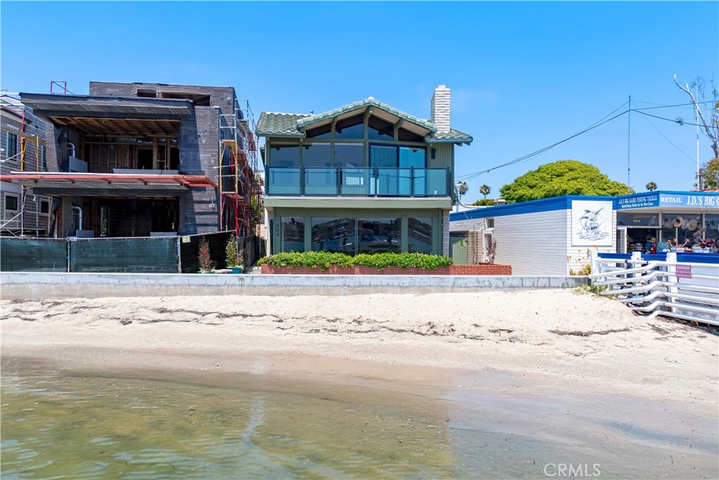 404 S Bay Front