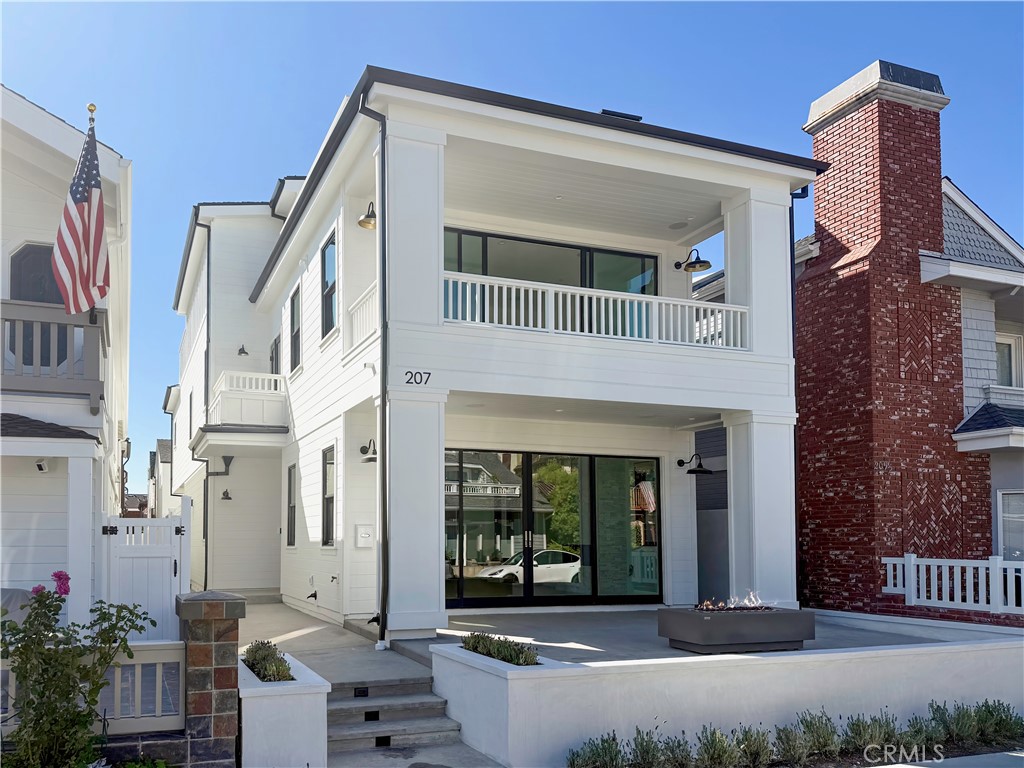 207 Garnet Avenue