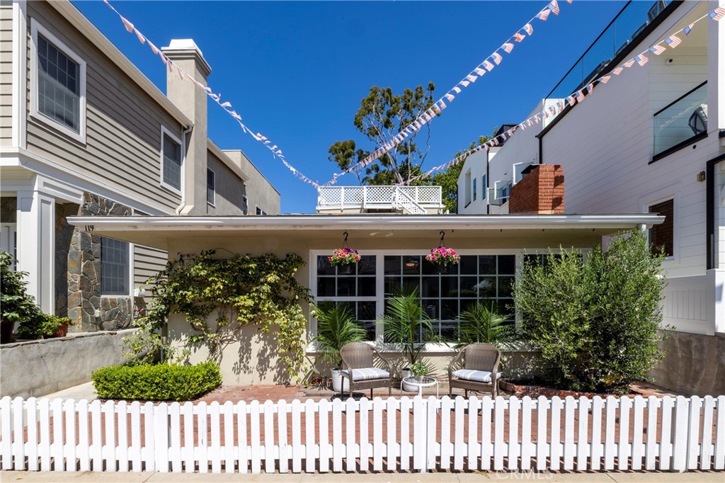119 119 1/2 Emerald Avenue