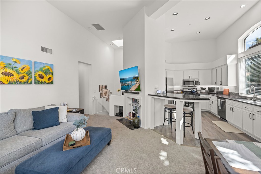 2646 Dunstan Dr