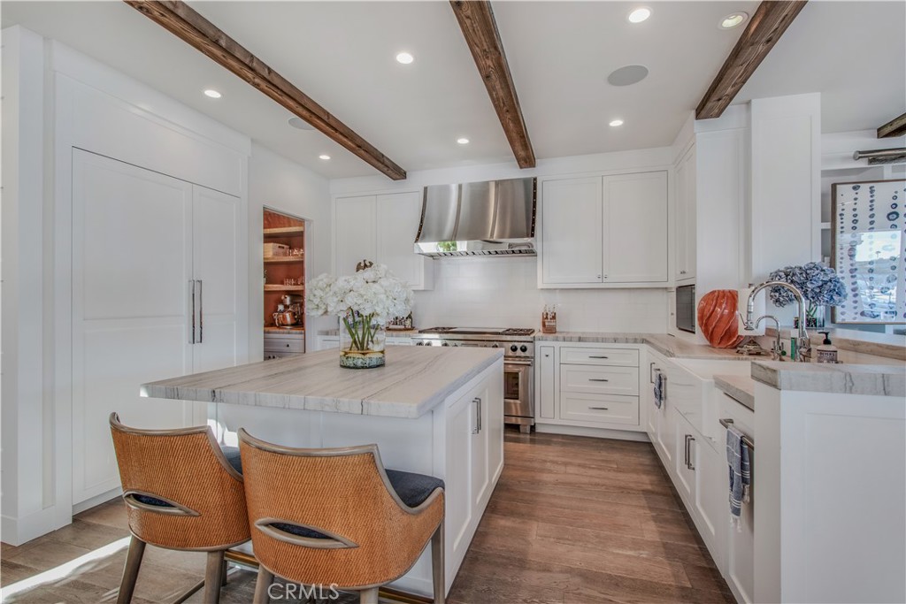 317 E Bay Front
