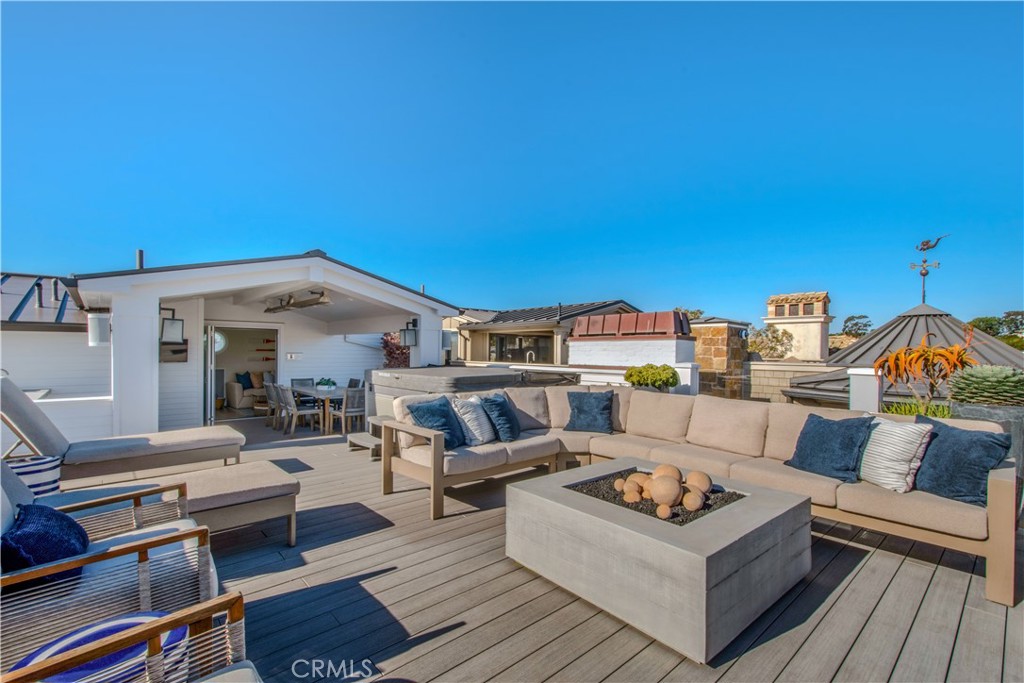 317 E Bay Front