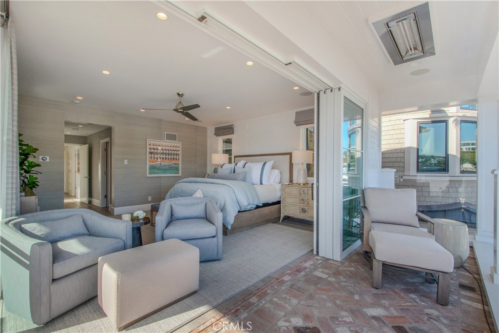317 E Bay Front