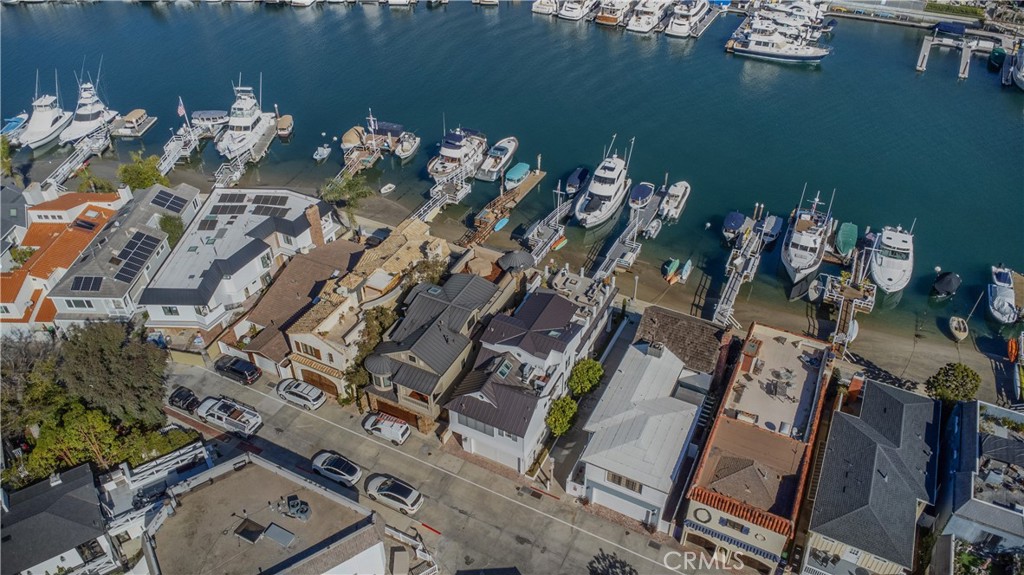 317 E Bay Front