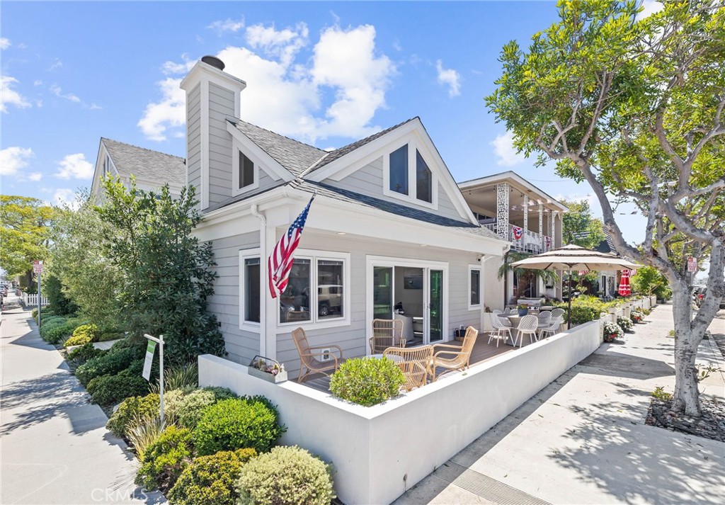 124 Garnet Avenue