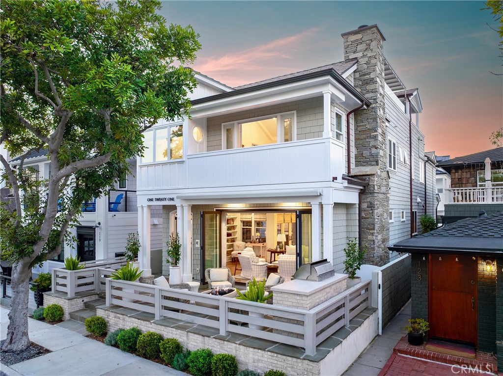 121 Garnet