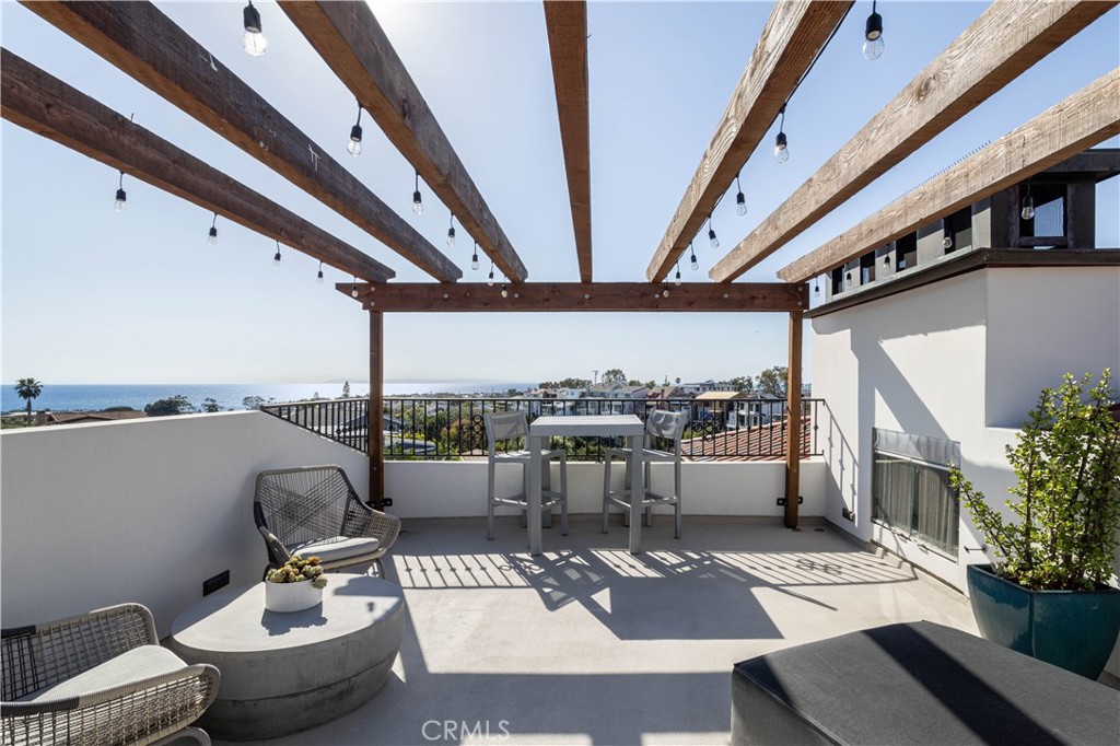 420 De Sola Terrace