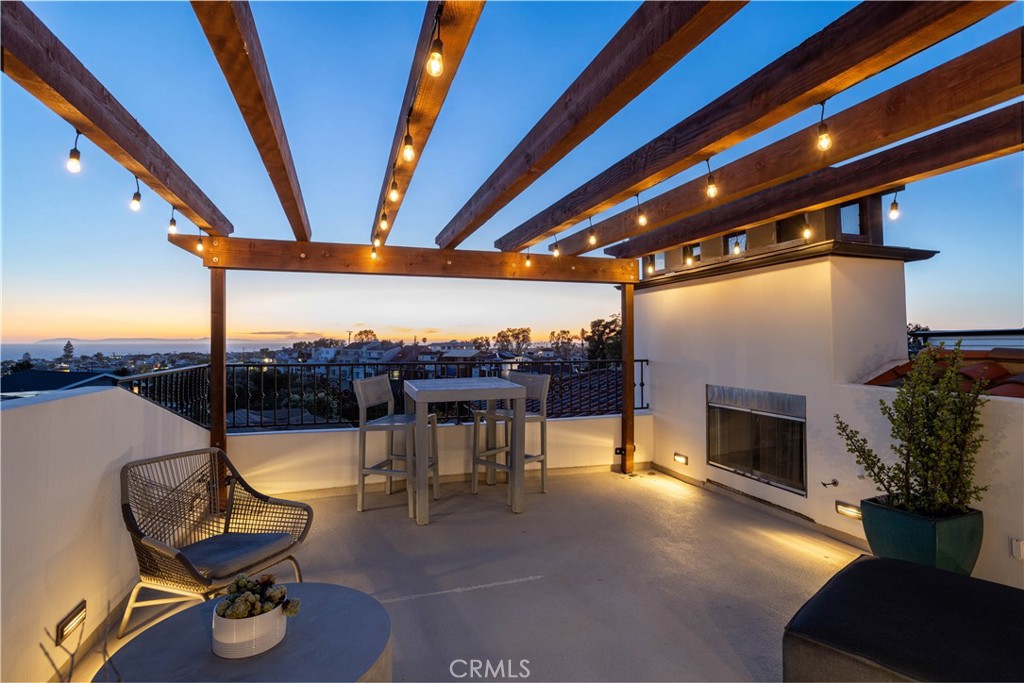 420 De Sola Terrace