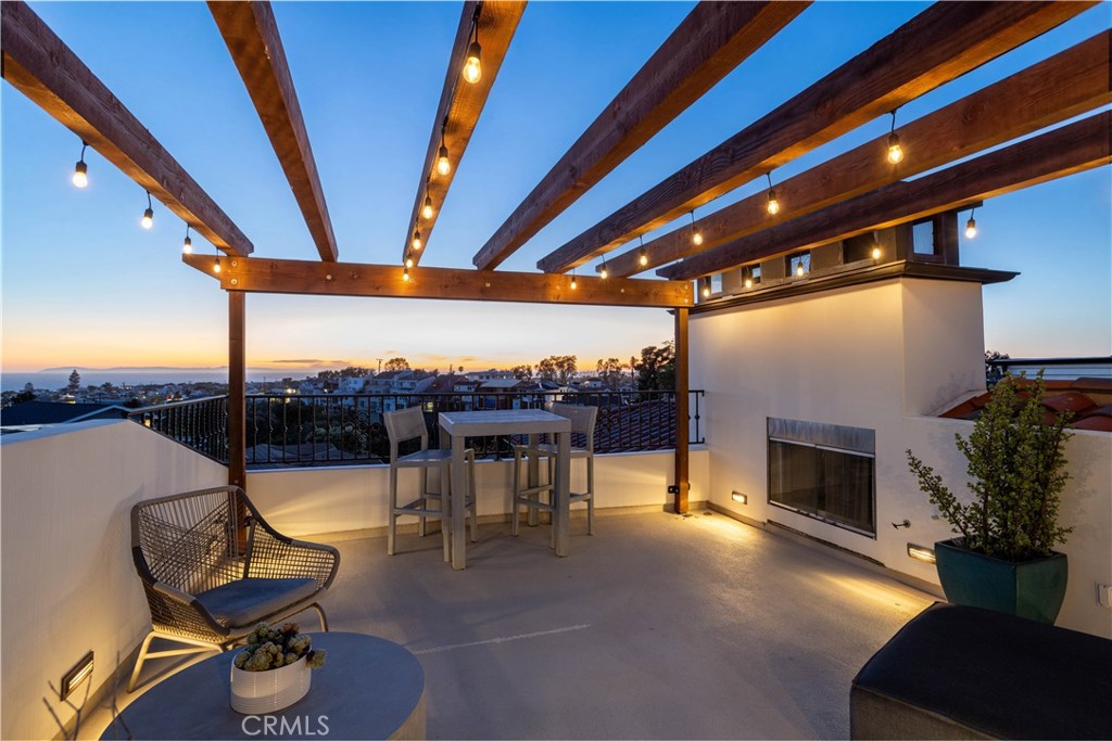 420 De Sola Terrace