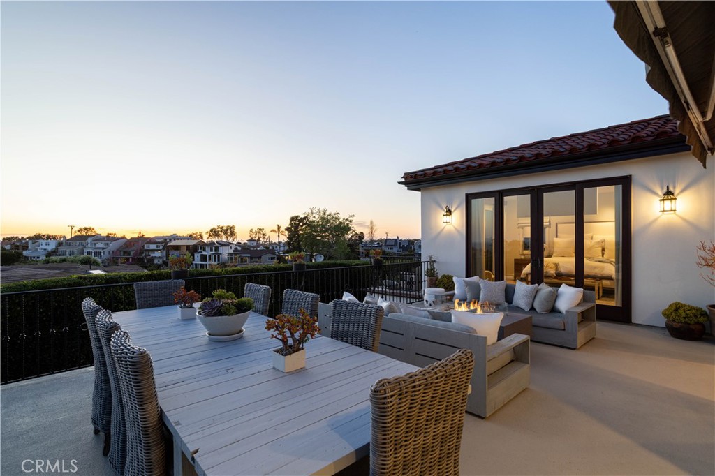 420 De Sola Terrace