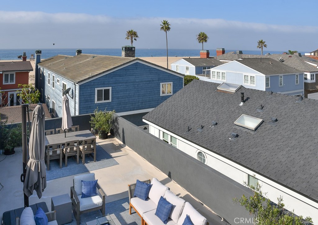 947 W Balboa