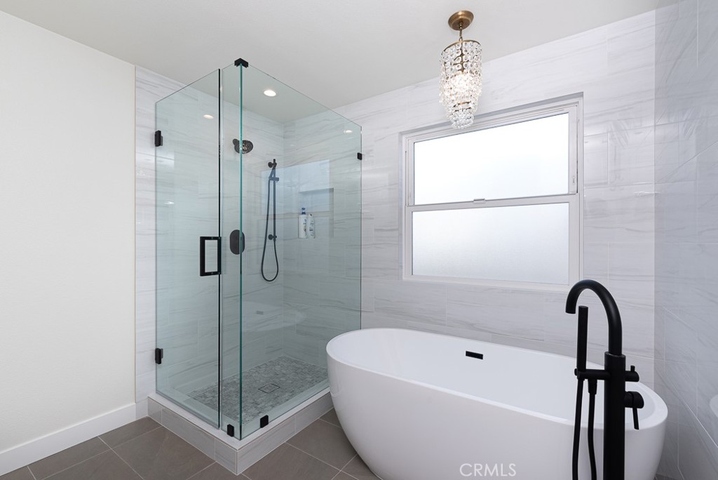 947 W Balboa