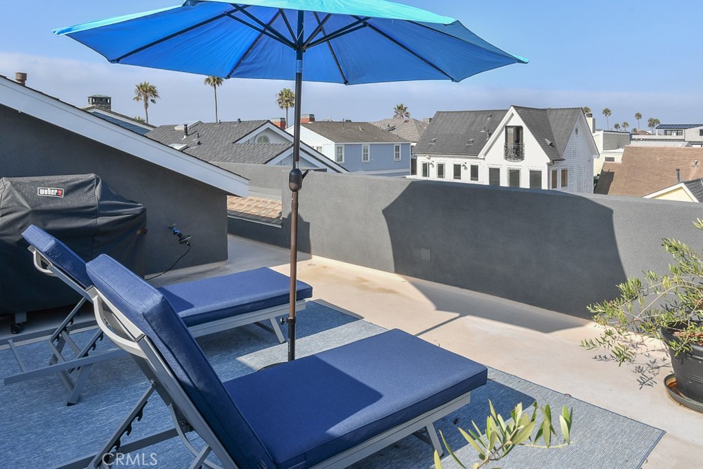 947 W Balboa