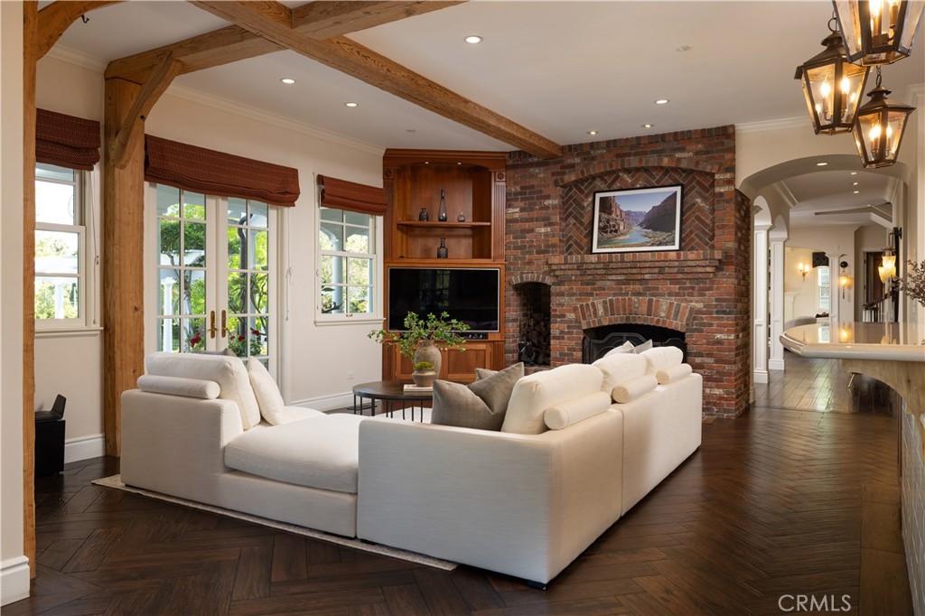 32221 Peppertree