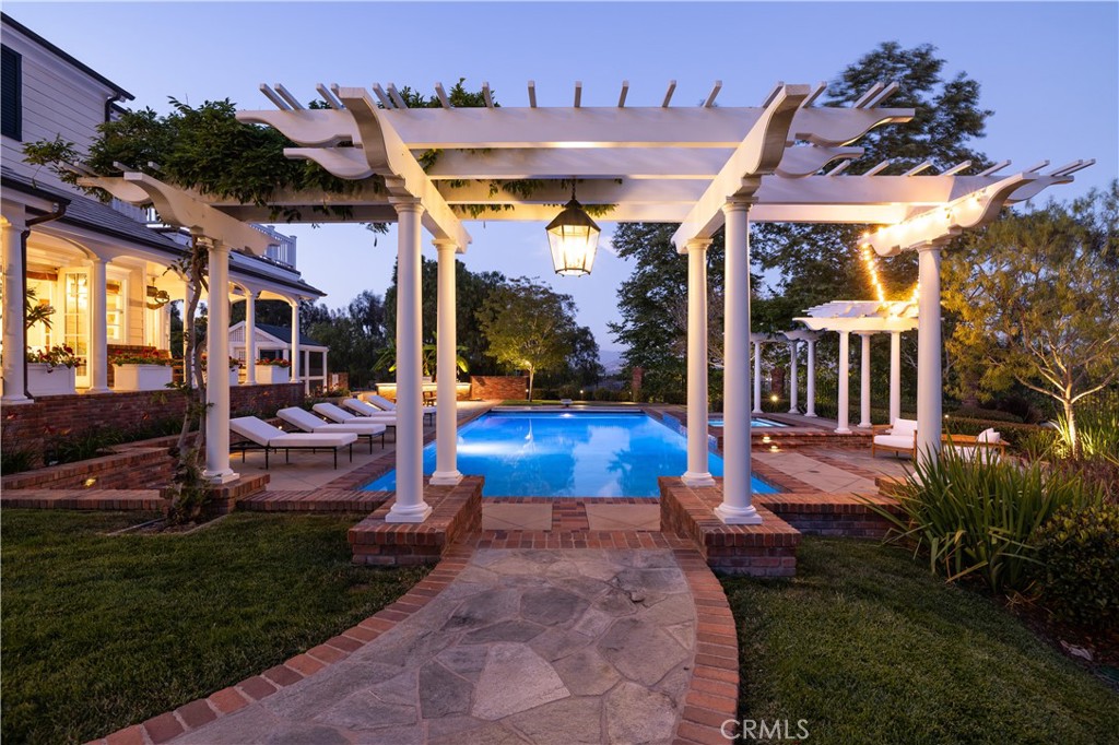 32221 Peppertree