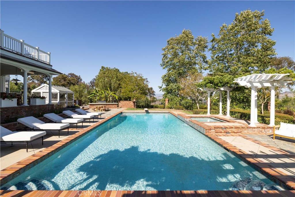 32221 Peppertree