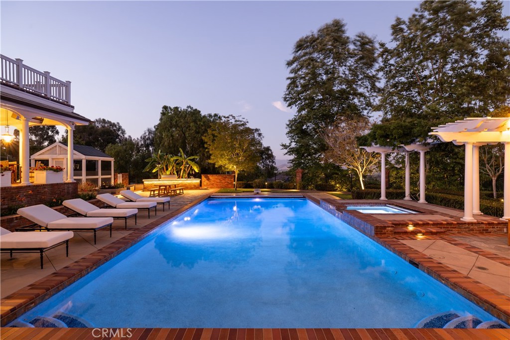 32221 Peppertree