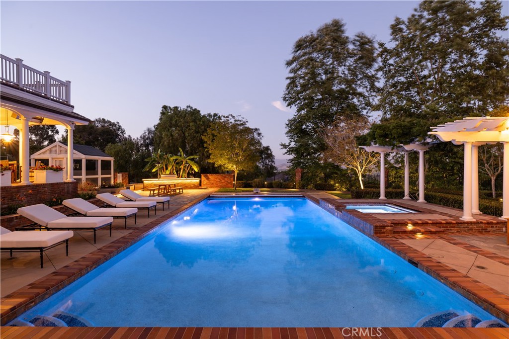 32221 Peppertree