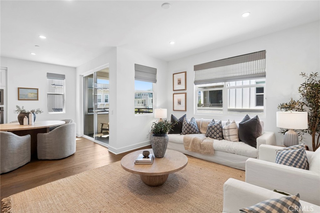 1209 Winslow