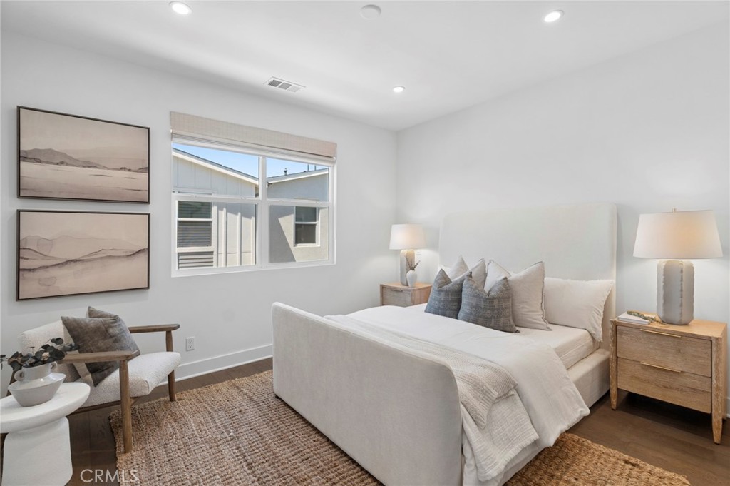 1209 Winslow
