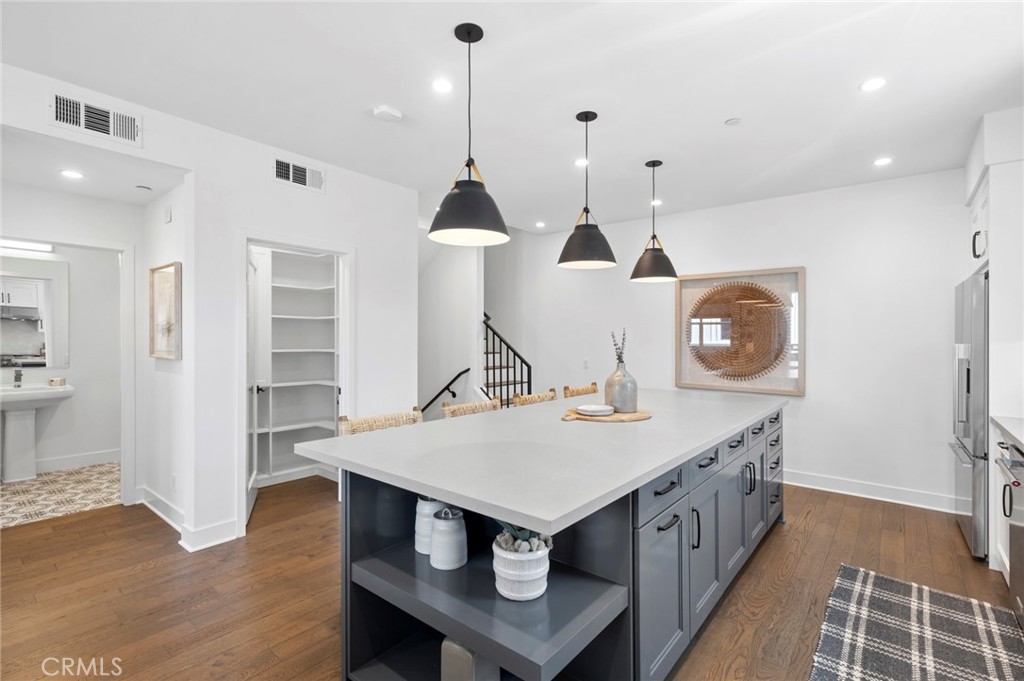 1209 Winslow
