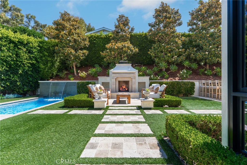 1807 Newport Hills E