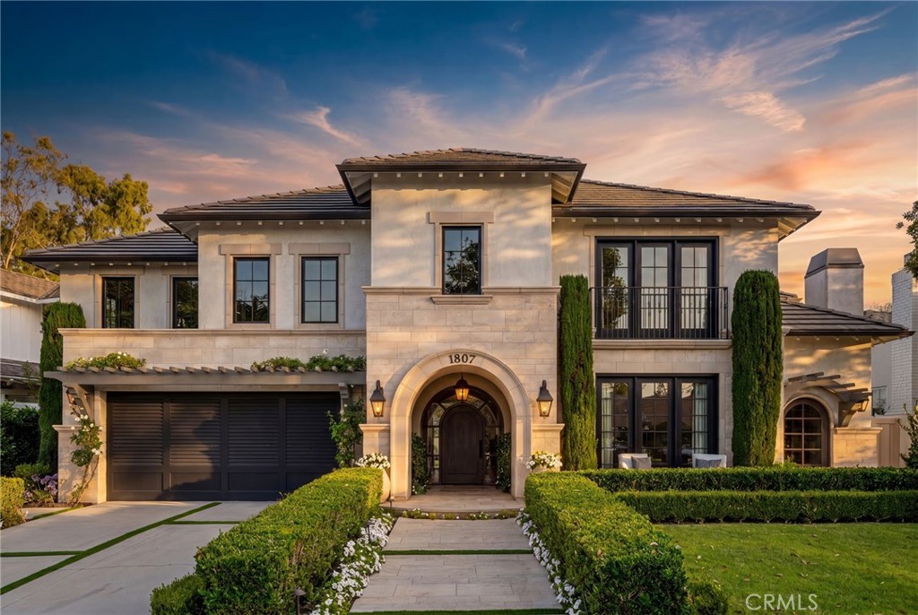1807 Newport Hills E