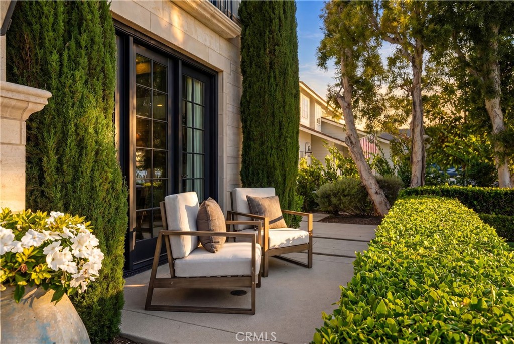 1807 Newport Hills E