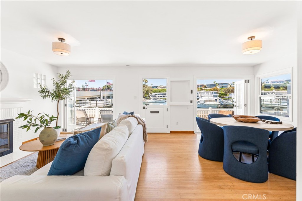 1403 N Bayfront
