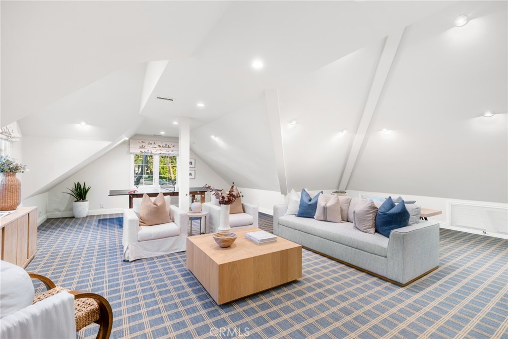 1 Cypress Point Lane
