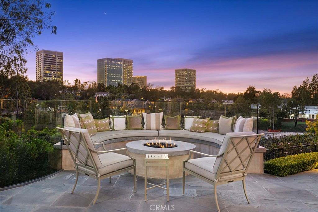 1 Cypress Point Lane